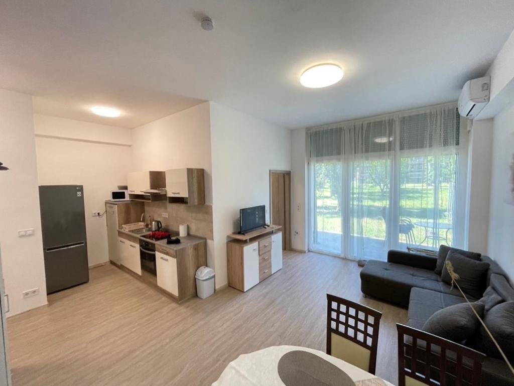 Gyoengybagoly Apartman Balatonbereny Exterior photo