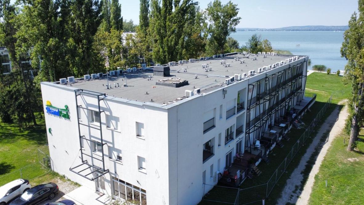 Gyoengybagoly Apartman Balatonbereny Exterior photo